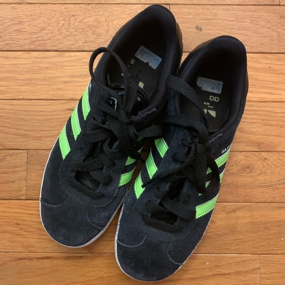 adidas gazelle green black
